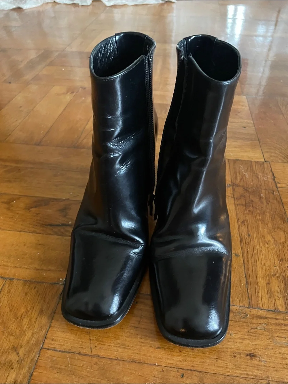 Via Spiga Black Leather Block Heel Ankle Boots